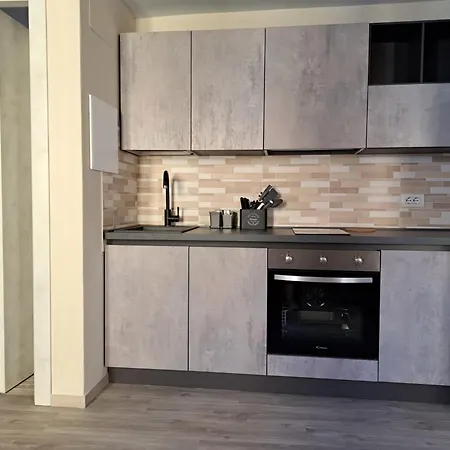 Apartament La Casa Di Daniele *